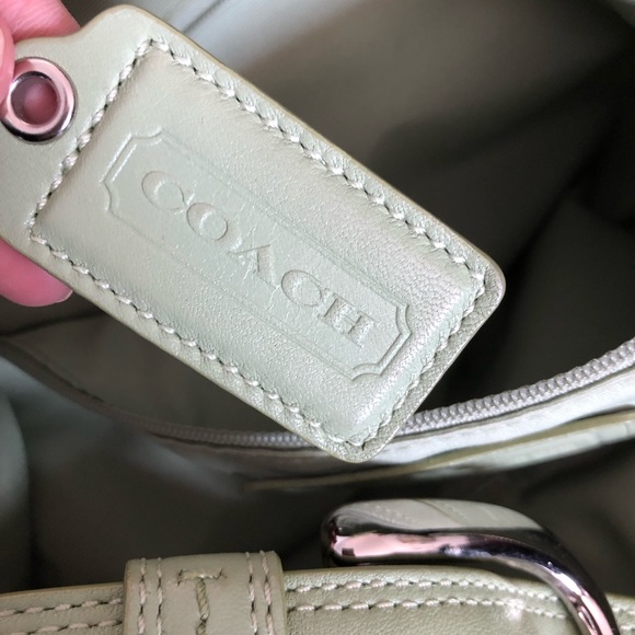 COACH soft leather handbag - Picture 7 of 7